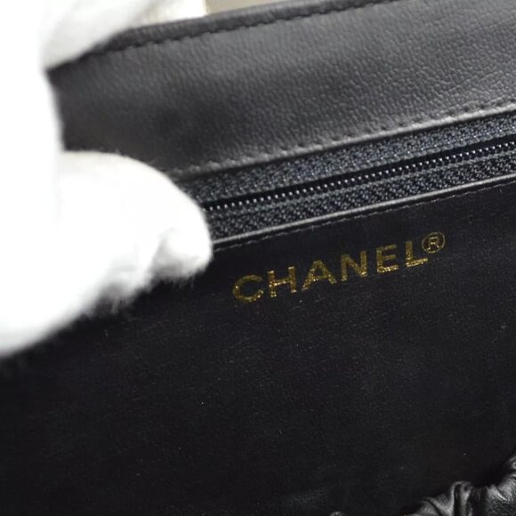 Chanel Black Caviar Skin 2way Vanity Handbag - Picture 12 of 16